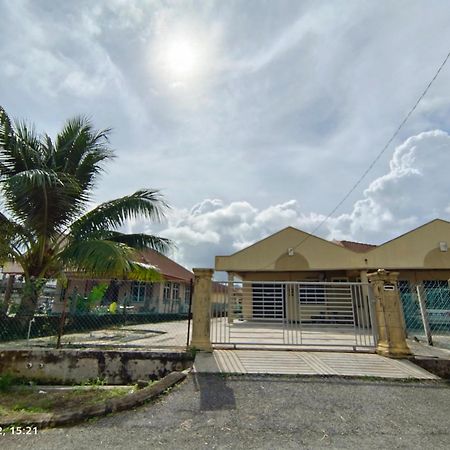 Seaview Promenade Homestay Dungun Quarto foto