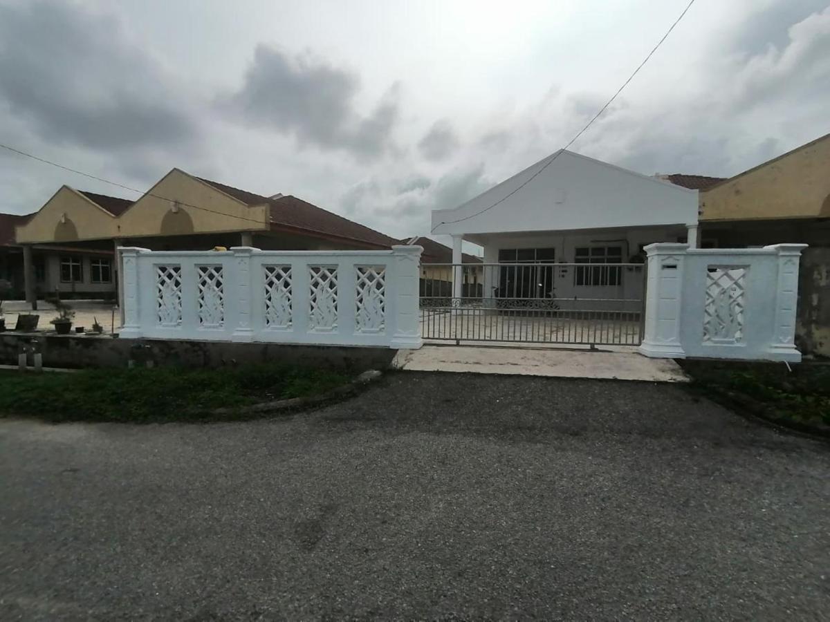Seaview Promenade Homestay Dungun Exterior foto