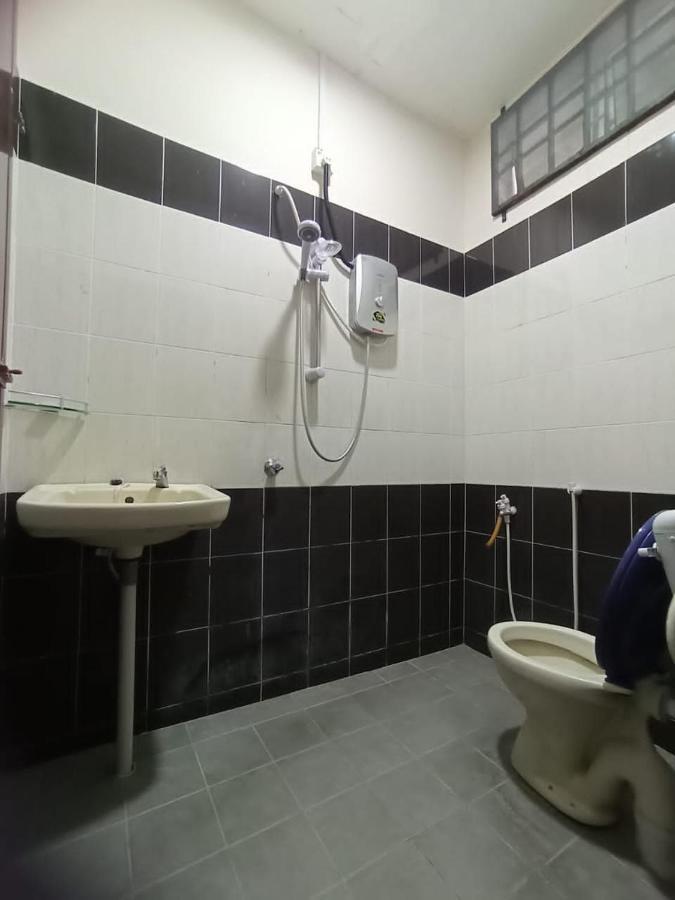 Seaview Promenade Homestay Dungun Exterior foto